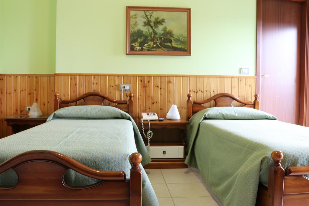 Tourist Hotel Ποτέντσα Εξωτερικό φωτογραφία